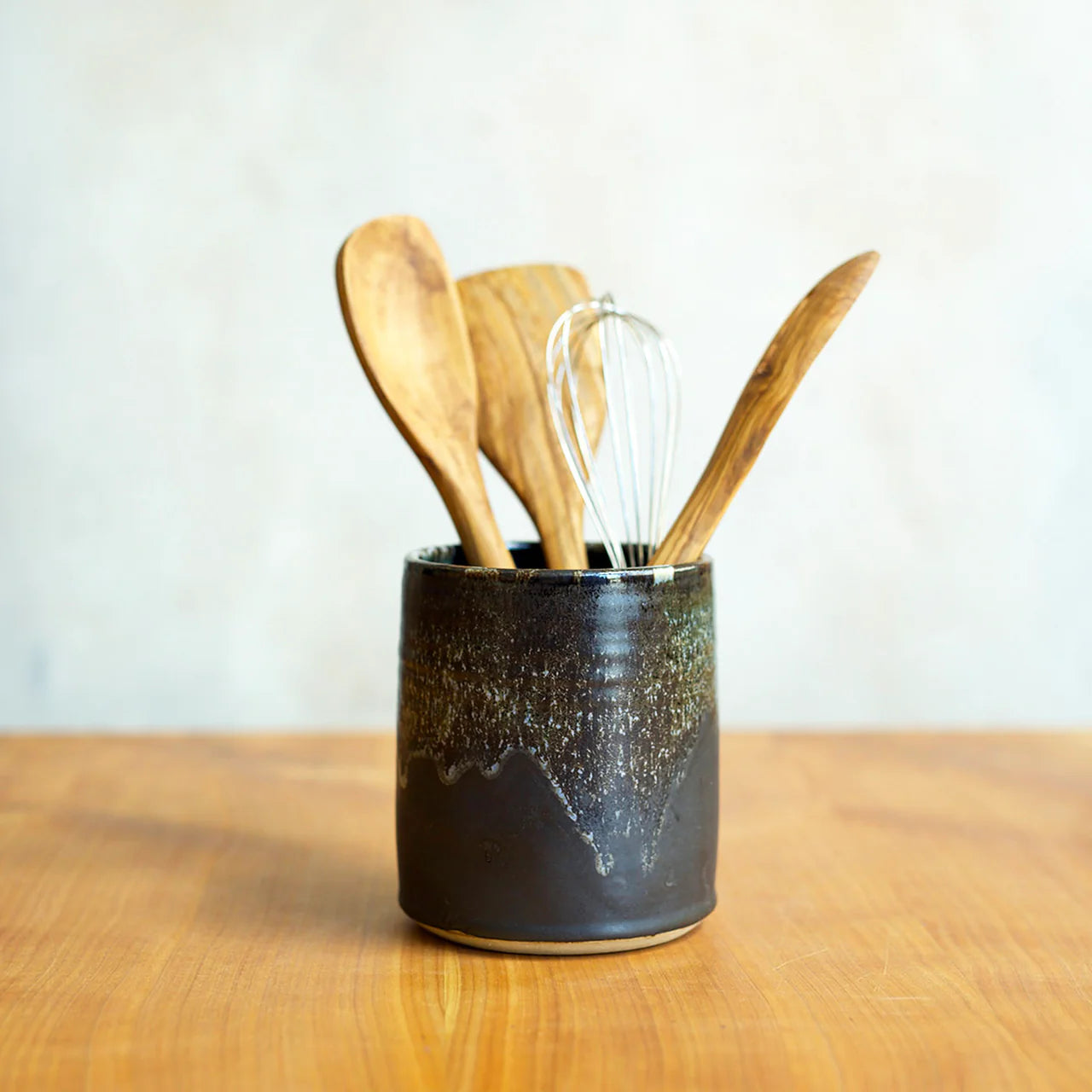 Onyx Utensil Holder