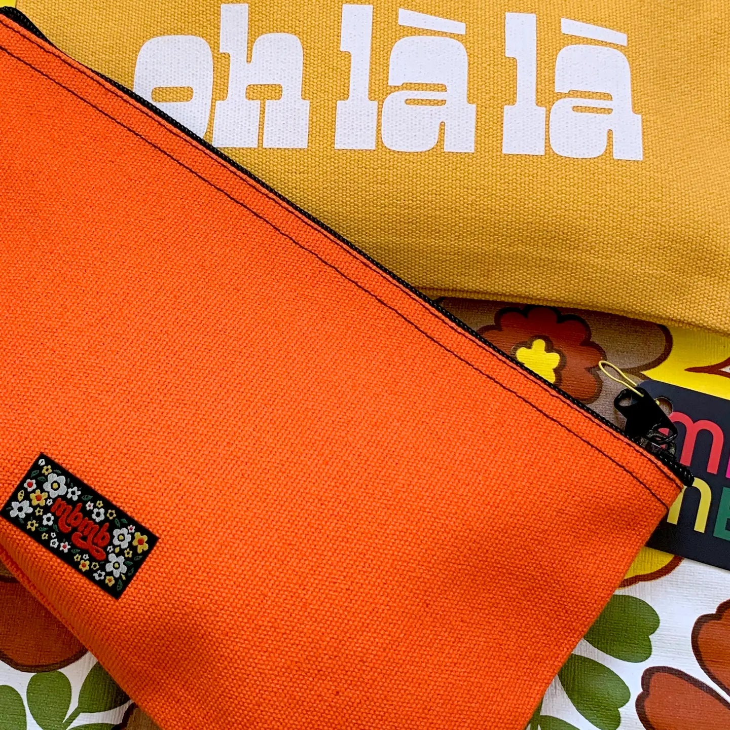 Oh la la le Pouch