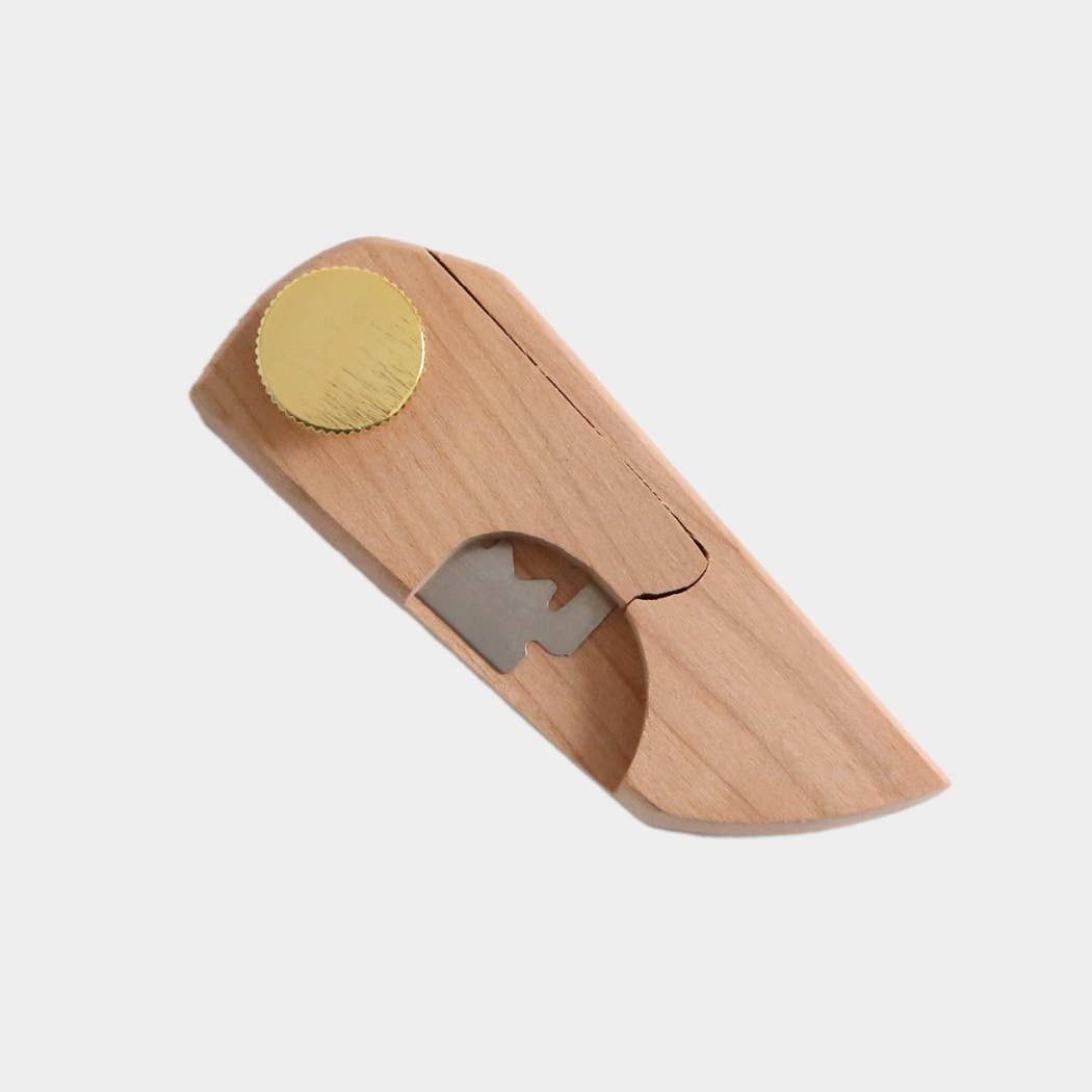 Compact Bread Scoring Tool