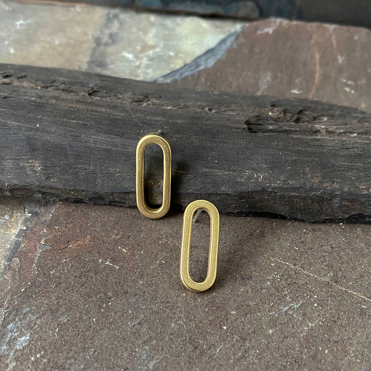 Thick Pill Stud